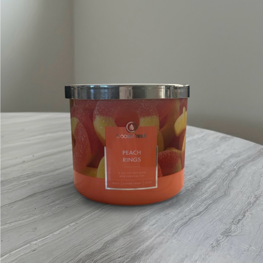 NEW GooseCreek Peach Rings Scented Candle